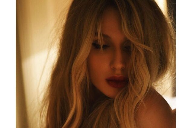 'Колхоз': Лобода показала грудь в ответ на критику из-за воровства