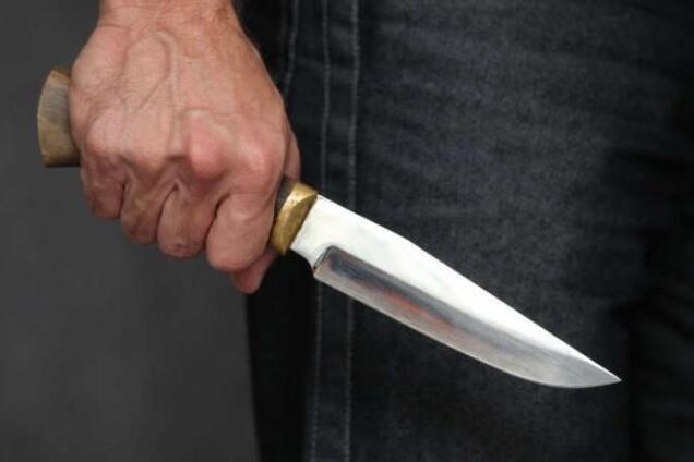 252 удара ножом: в Днепре мужчина убил собственную мать