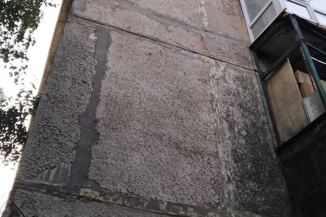 "Падают куски бетона": блогер показал состояние жилых домов в "ДНР"
