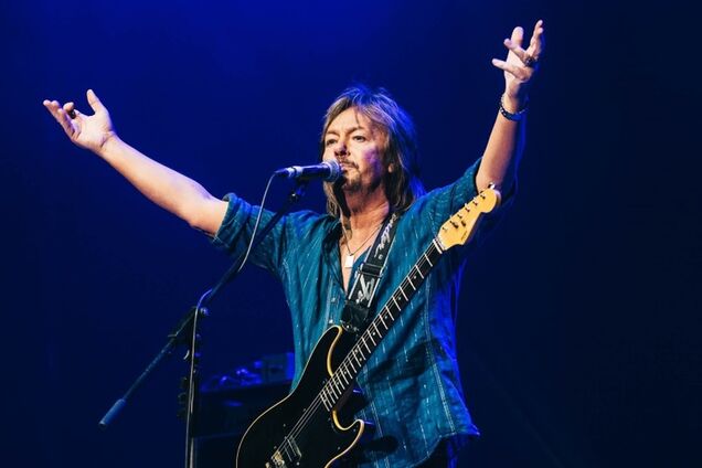 'Г*вно!' Крис Норман выругался и покинул сцену на концерте в России