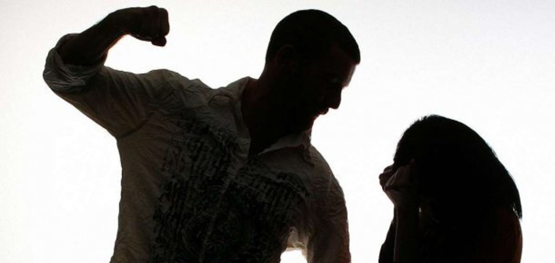 Задушил и сбросил в колодец: жителя Орловщины судят за убийство беременной женщины