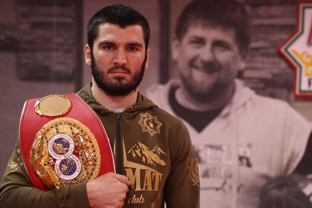 Украинский чемпион проведет титульный супербой с русским боксером: названа дата