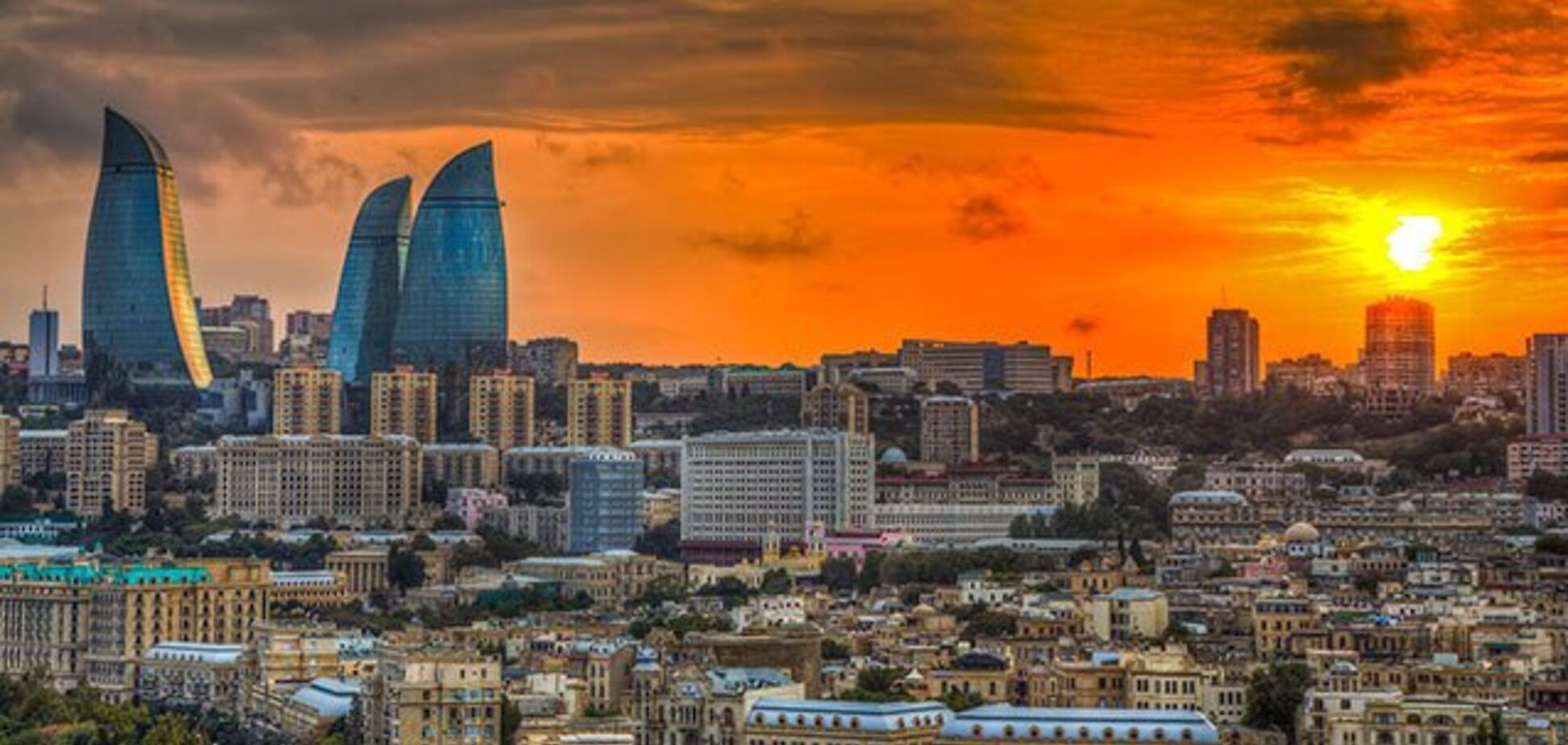 Баку – лучше даже Сингапура. Это пример для Киева
