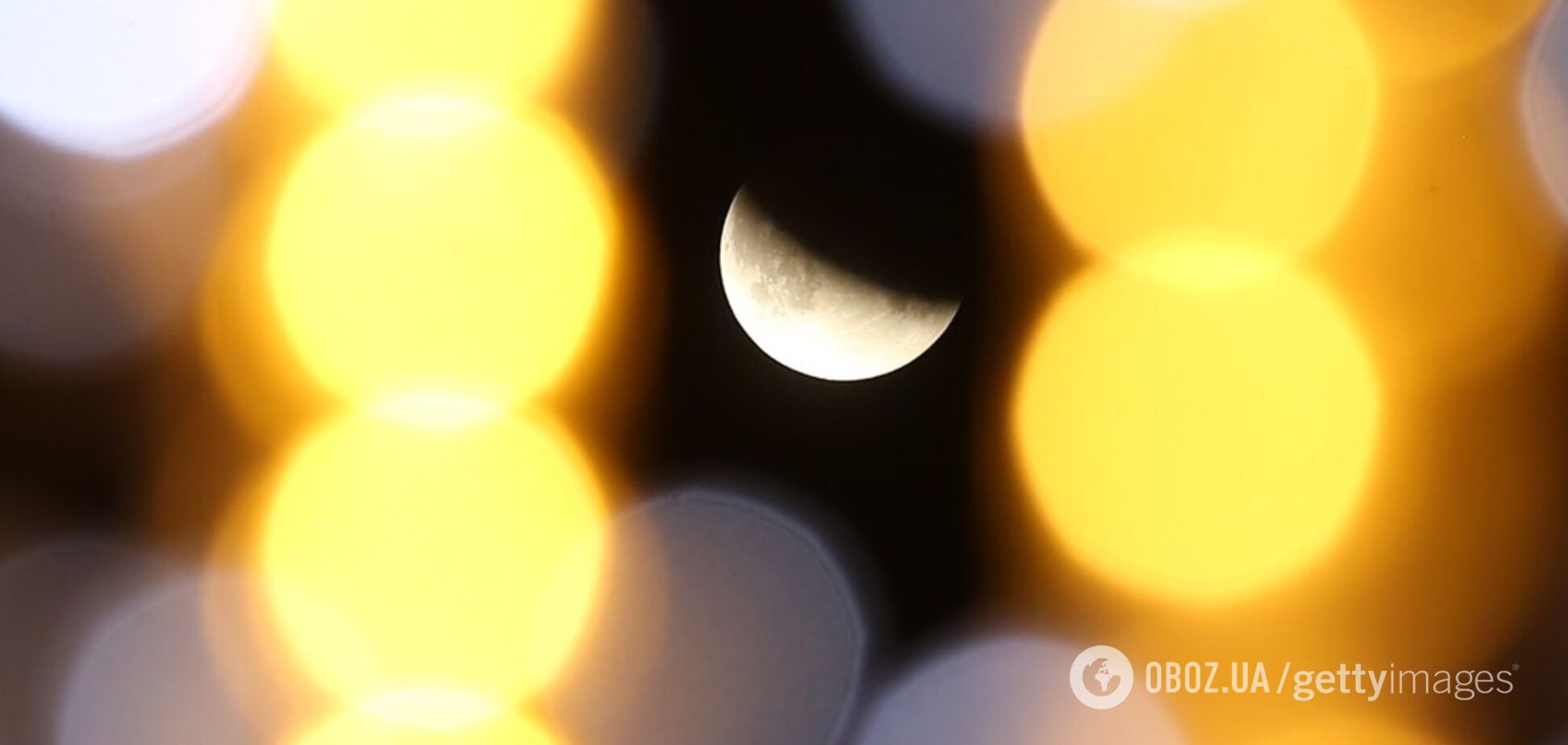'Кровавое' лунное затмение: появились фантастические фото и видео