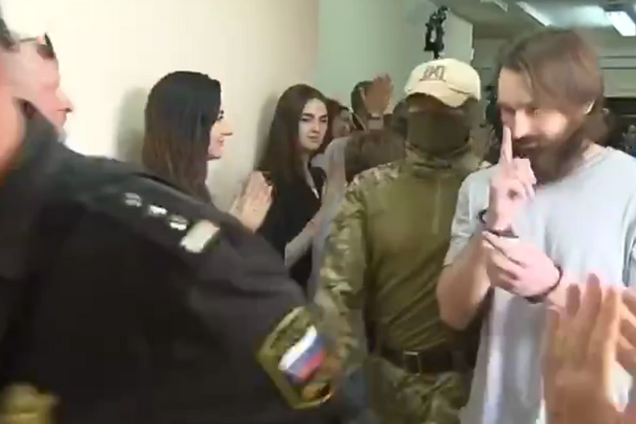 Пленный моряк