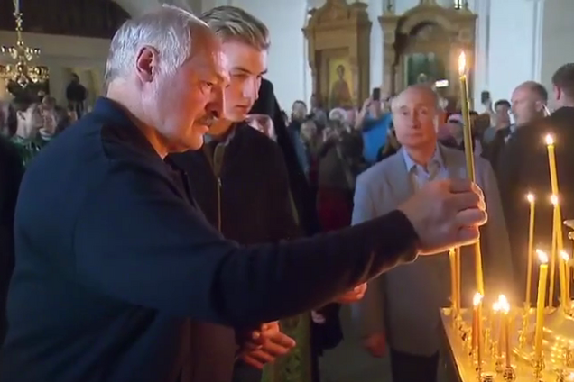 'Создают новый СССР': сеть разозлила 'показушная набожность' Лукашенко и Путина