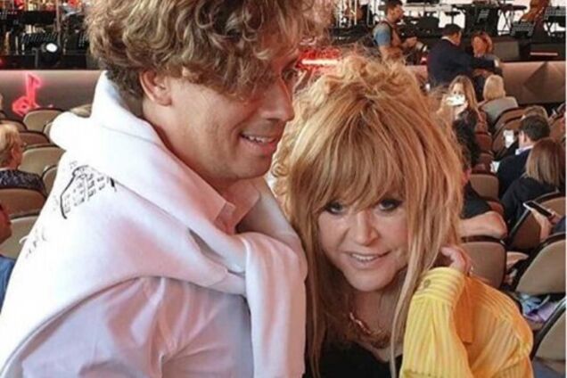 Помолодевшая Пугачева вызвала фурор у Вайкуле: фото