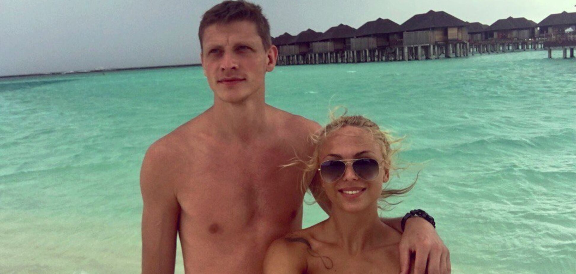 Звезда сборной Украины по баскетболу женился на сербской волейболистке: фото красотки