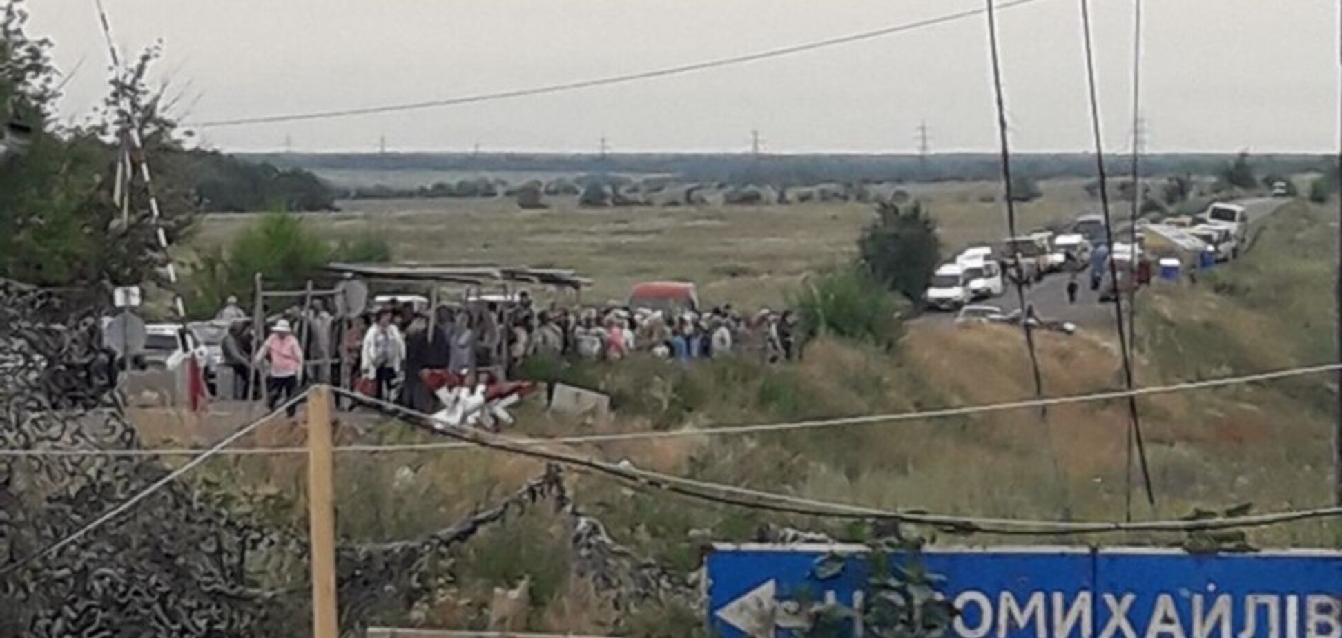 Террористы не пускают дончан на выборы?