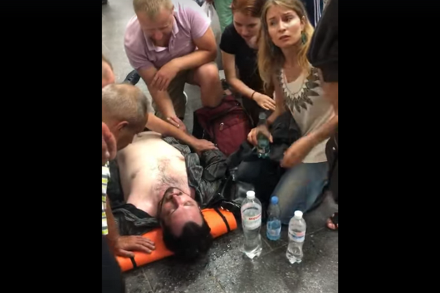"Люди кричали "все": в метро Киева случилось жуткое ЧП с мужчиной