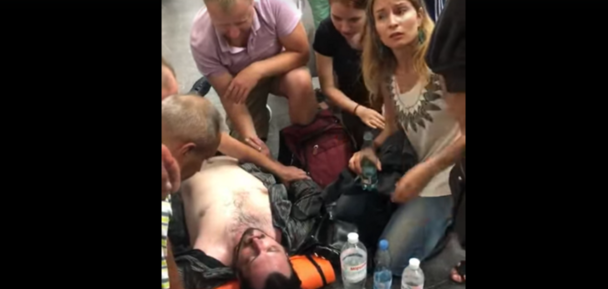 'Люди кричали 'все': в метро Киева случилось жуткое ЧП с мужчиной