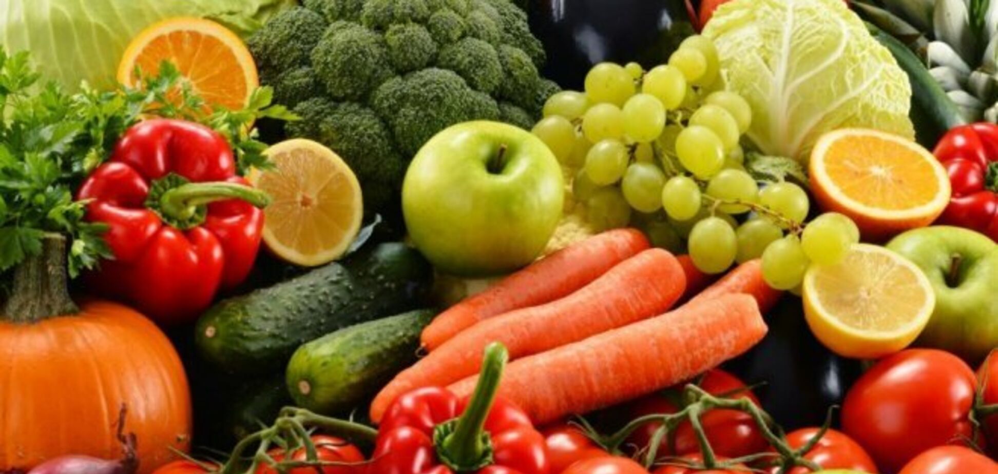 Рятують від зневоднення: названо топ продуктів під час спеки
