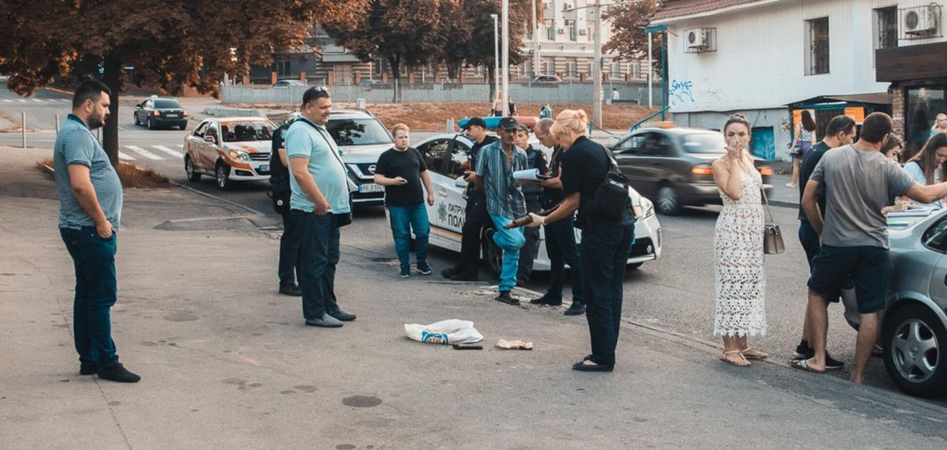 Мешканець Дніпра знайшов автомат Калашникова на будівництві в центрі