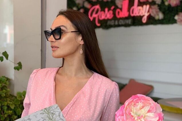 'Снять забыла?' Водонаева в волосатых тапках озадачила сеть