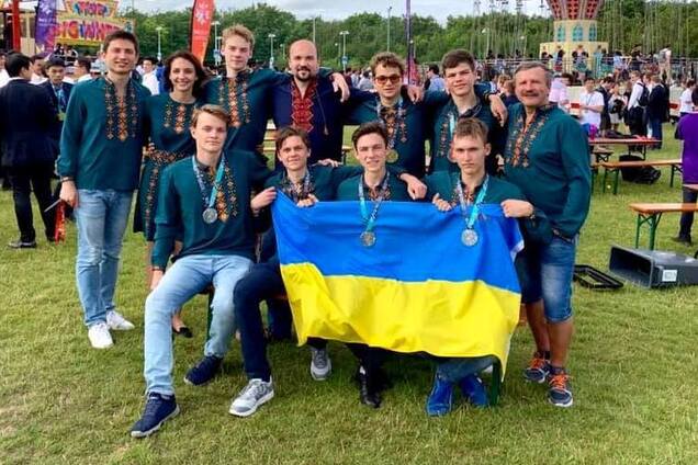 команда Украины