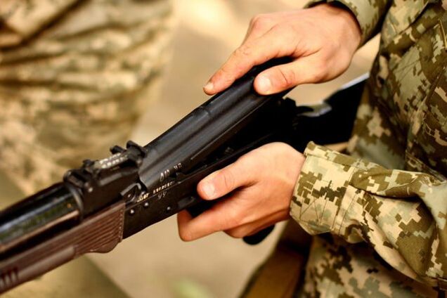 В Балаклее застрелился солдат