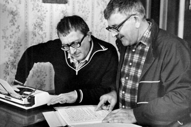 'Страна багровых туч': что известно о новом 'фантастическом' дудле от Google