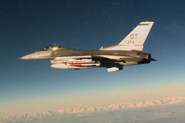 Південна Корея відкрила вогонь у бік ракетоносців Росії: з'явилися подробиці