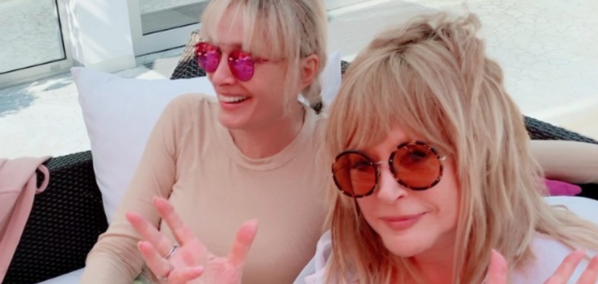 'Мы выпили вот столечко!' Галкин показал пьяных Пугачеву и Вайкуле в Юрмале