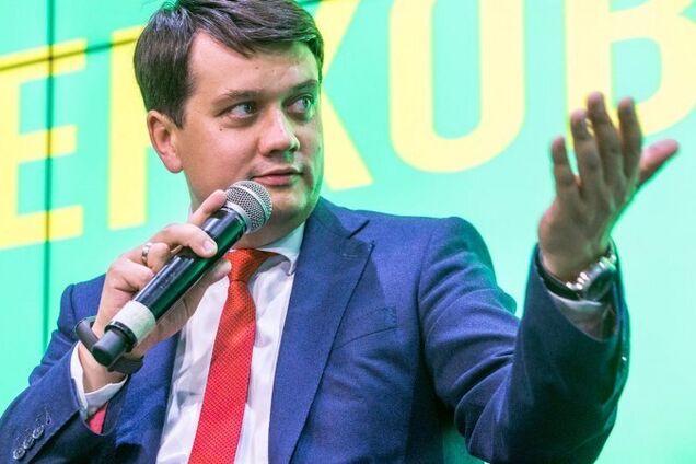 Пошел против Зе? Глава 'Слуги народа' удивил заявлением по досрочным выборам