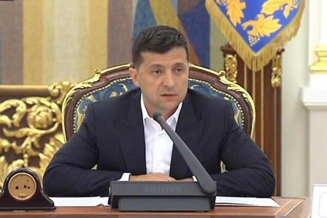 'Где этот мальчик?' Зеленский попал в новый конфуз на публике