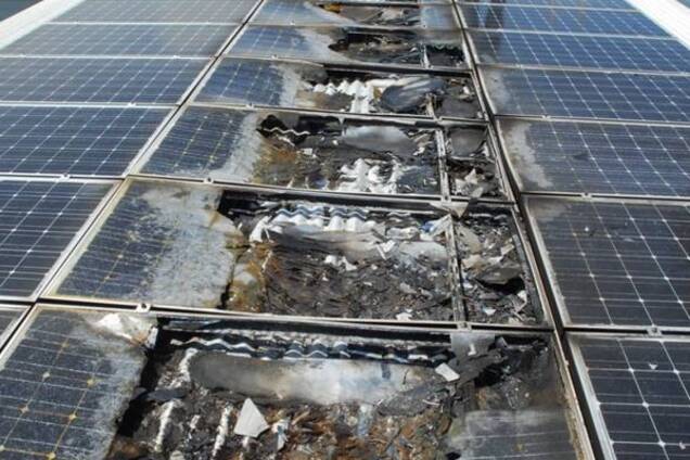 Сонячні панелі постраждали від пожежі