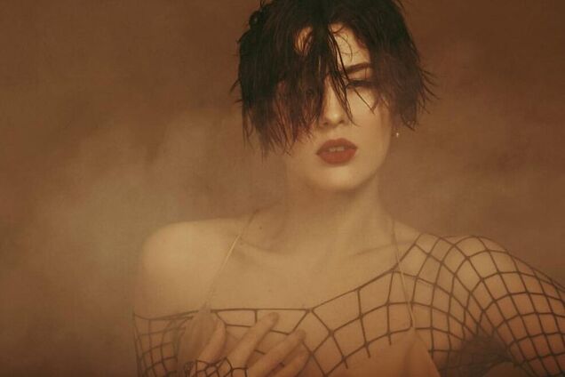 'Тошнит от пошлятины!' MARUV возмутила поклонников фото из России