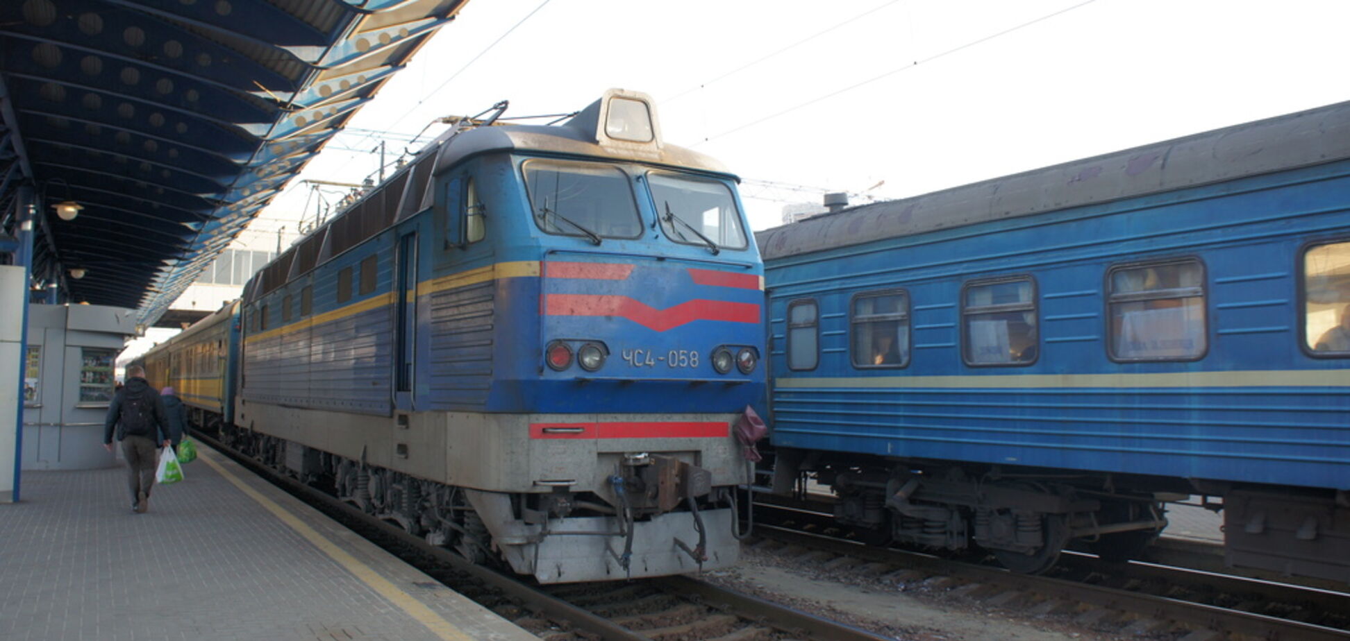 На Хмельнитчине из поезда загадочно исчез ребенок: его нашли мертвым