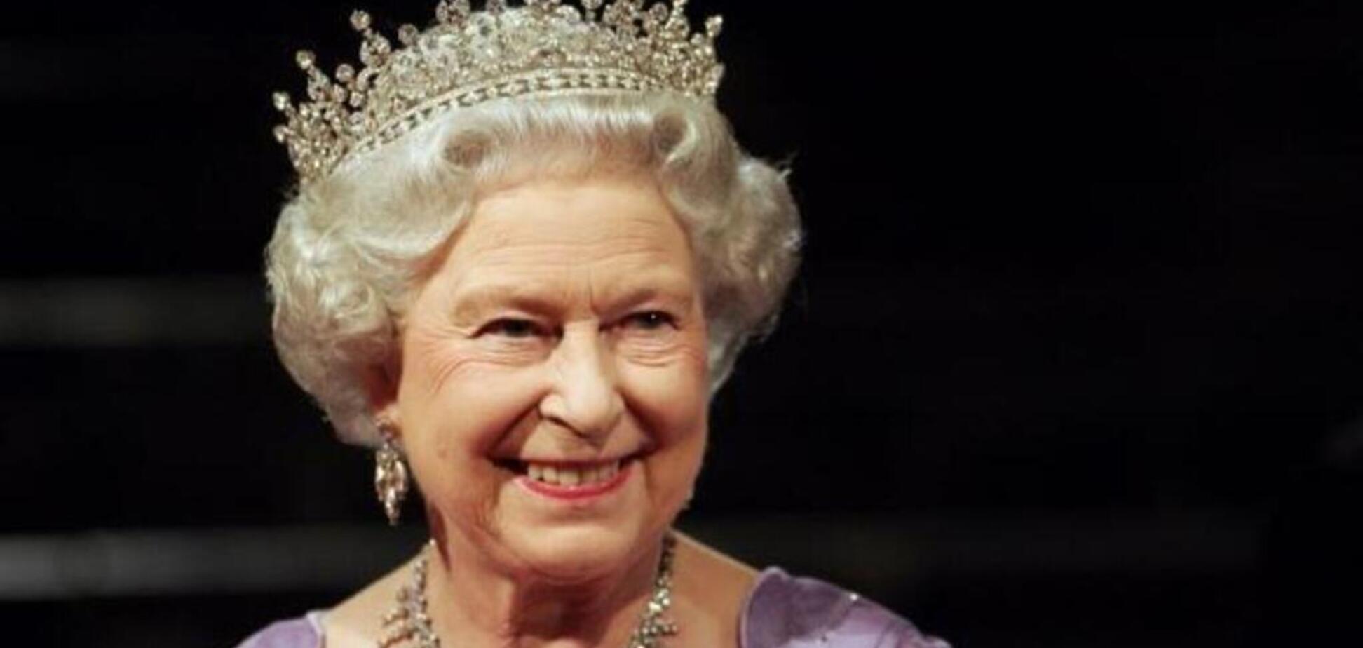 'Поторапливайся, Борис': Елизавета II унизила нового премьер-министра Британии