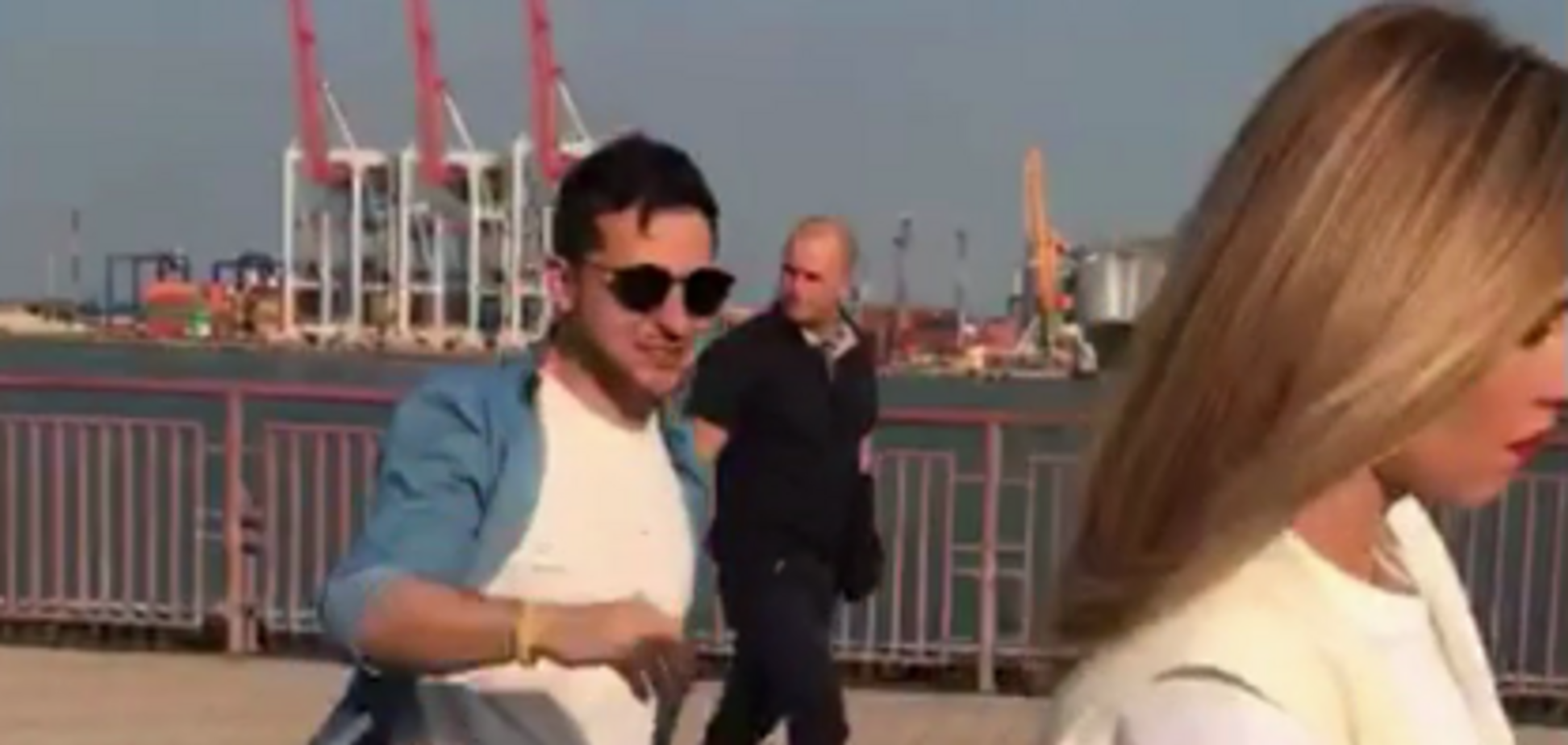 Зеленський приїхав в Одесу на 'Лігу сміху': в мережу потрапили відео та фото