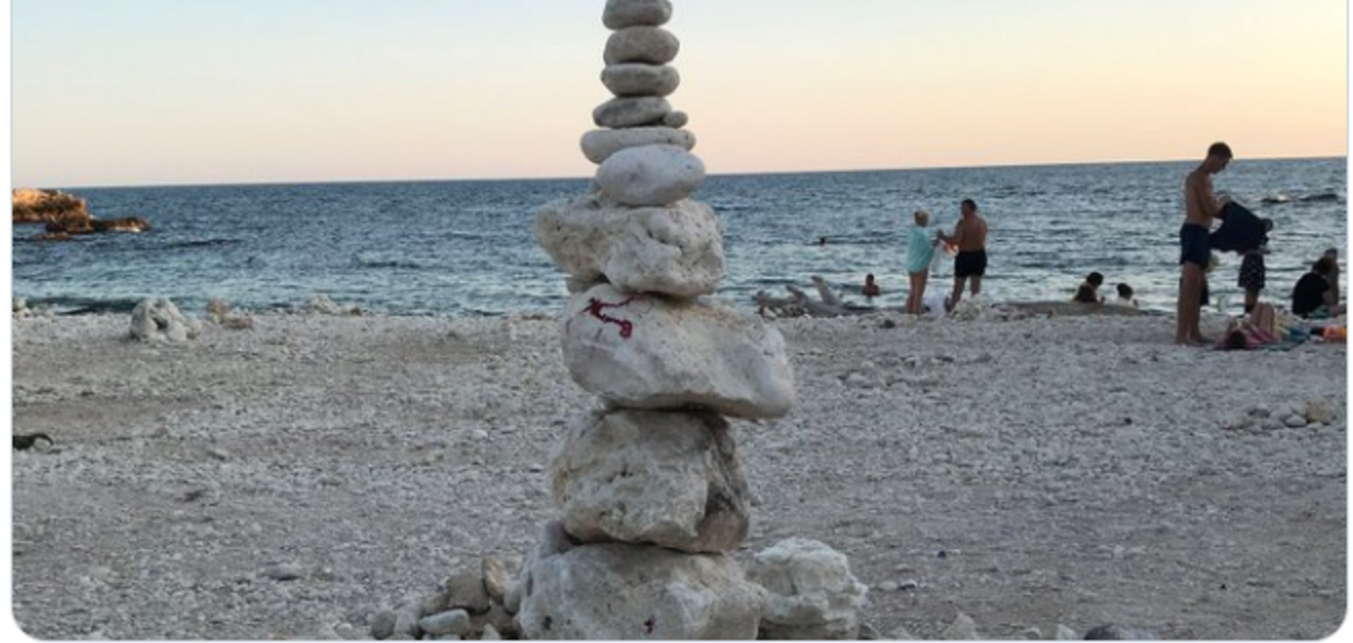 'Постапокалипсис': появились печальные фото с крымских пляжей