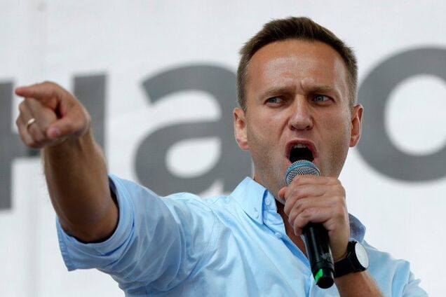 Как Скрипалей? Врачи заявили об отравлении Навального химическим веществом