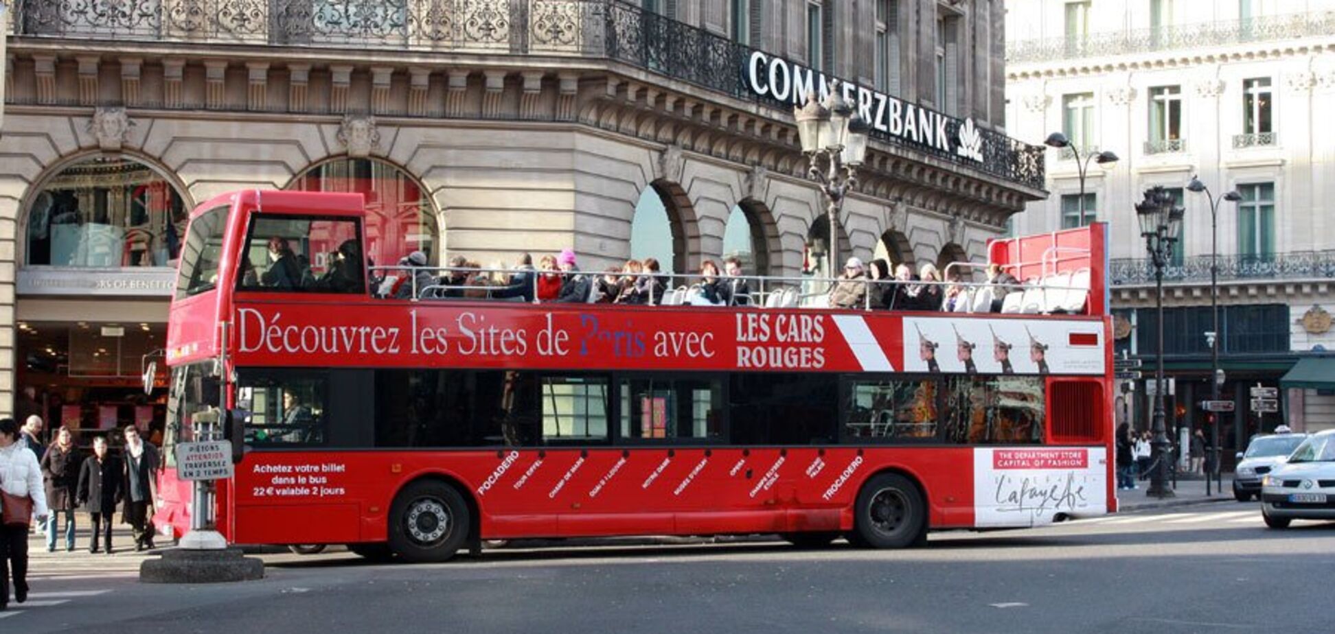 У самому романтичному місті світу позбудуться туристичних автобусів