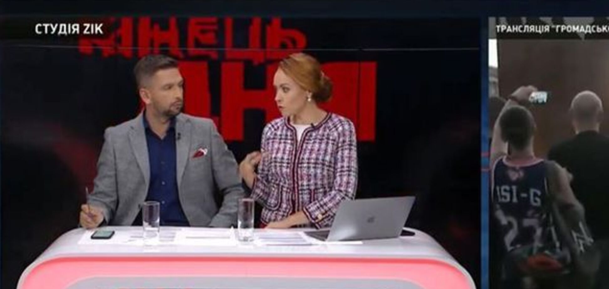 Журналист устроил демарш в прямом эфире канала соратника Медведчука: что произошло