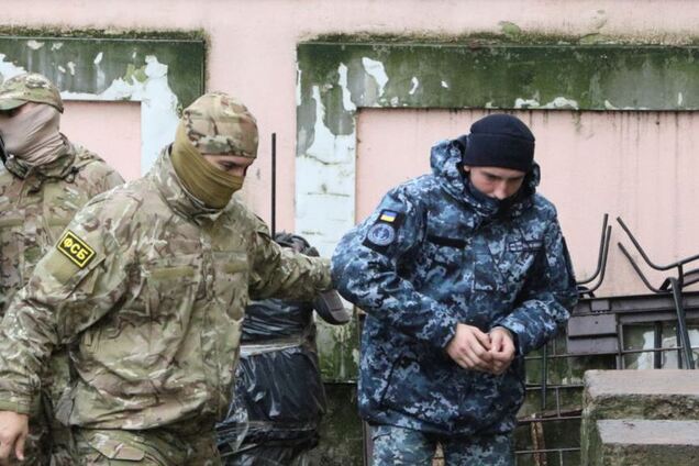 В России выдвинули окончательные обвинения уже 13 украинским морякам: что известно
