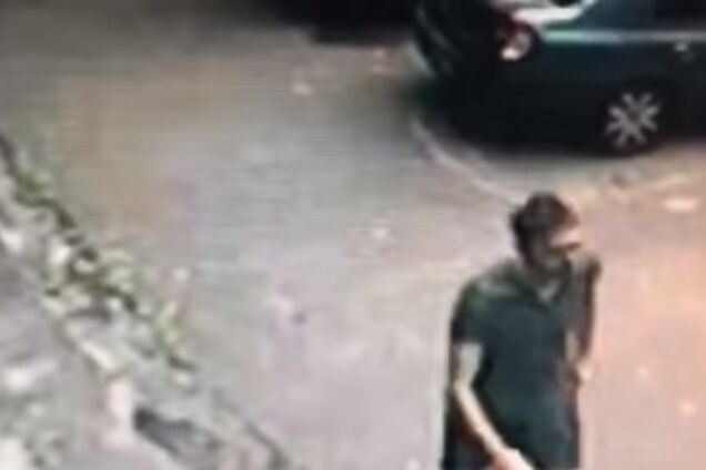 Напал в собственном доме: в Киеве неизвестный пытался изнасиловать девушку