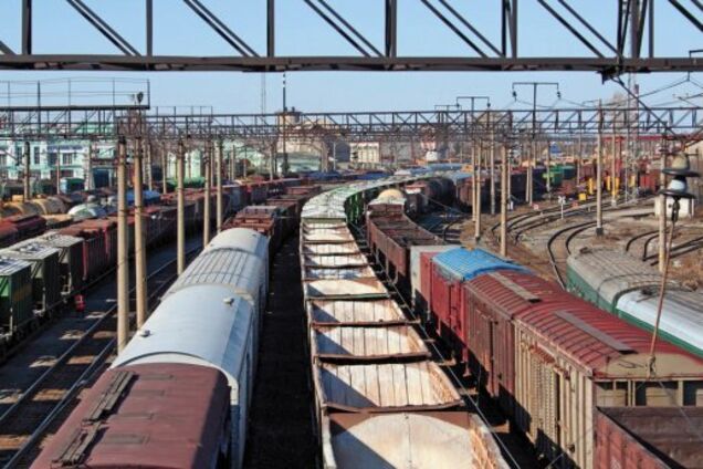 УЗ стоит отложить транзит российских вагонов – СМИ