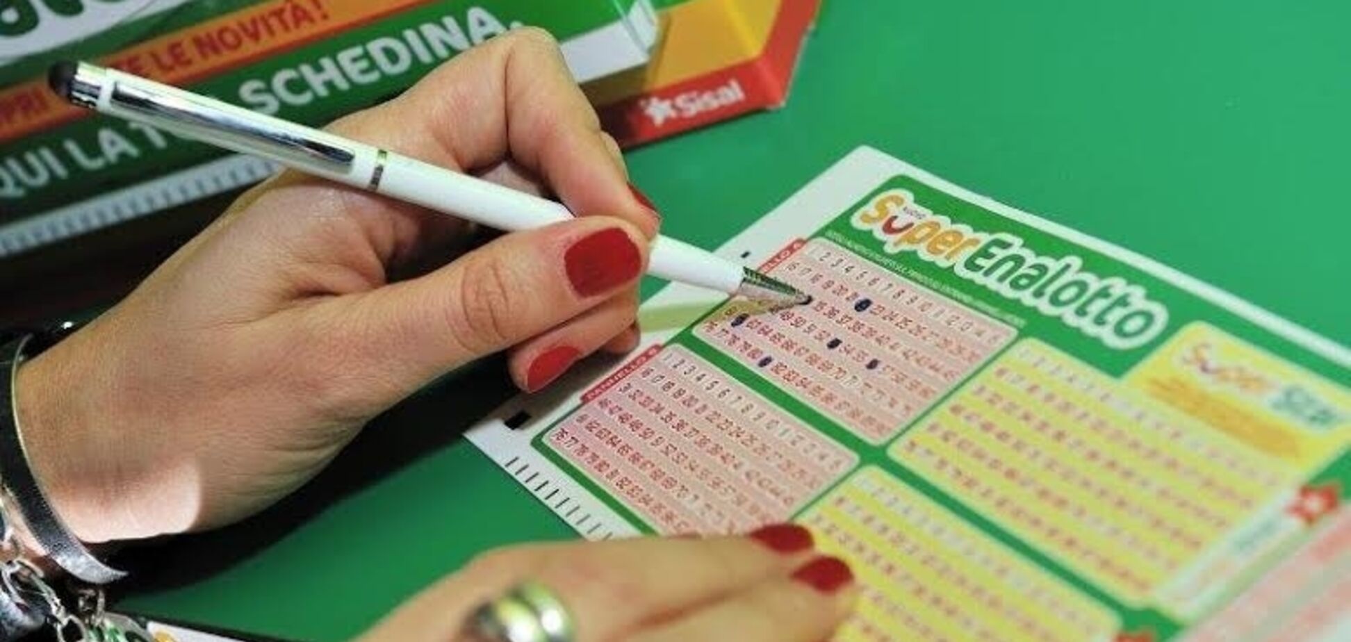Украинцы участвуют: джекпот лотереи в Италии достиг €198 млн