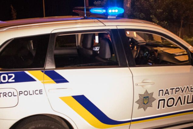 'Зупинила таксі-попутку': в Києві побили і зґвалтували дівчину