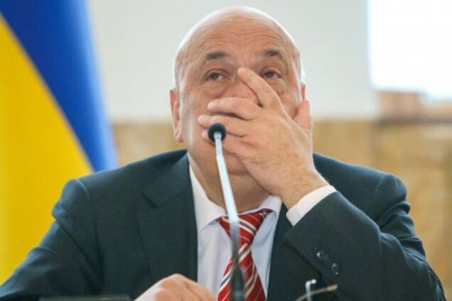 Замість дематюкації – мокрий рушник: Москаль пройшовся по Богомолець, яка жадає слави