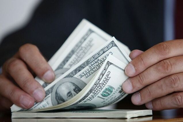 На Днепропетровщине на взятке в $11 тыс. поймали чиновников Госгеокадастра