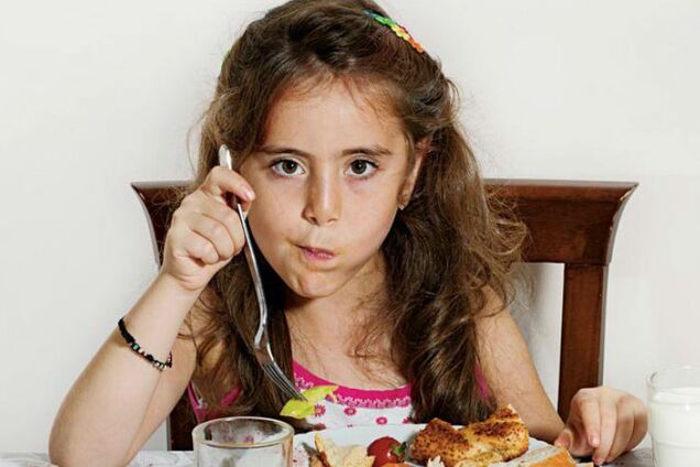 Що їдять на сніданок діти в різних країнах світу? Опубліковані цікаві фото