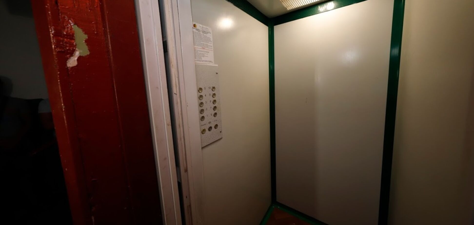 Накатаемся: до конца года в Днепре отремонтируют все лифты