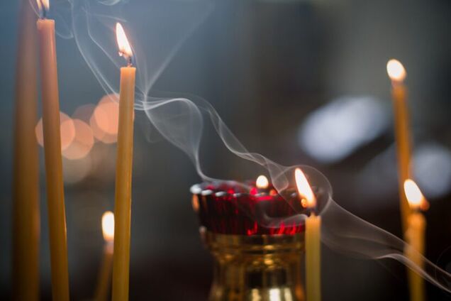 Не тронь свечку, грех! ПЦУ развенчала главный церковный миф