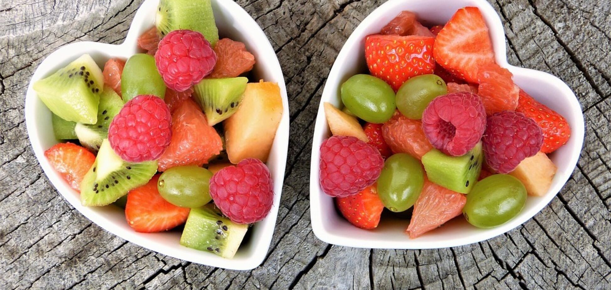 Не больше 350 граммов в день: диетолог предупредила об опасности летних фруктов