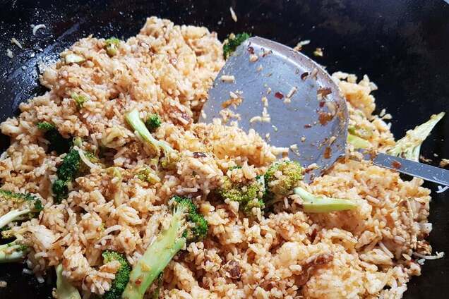 Раскрыт секрет приготовления лучшего жареного риса по-китайски