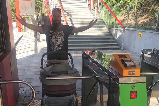 'Это дно!' Сеть разозлил рассказ о случае на станции электрички в Киеве