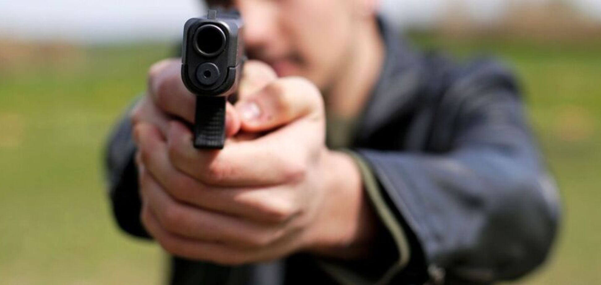 У Дніпрі біля метро відбулась бійка і стрілянина: що сталося