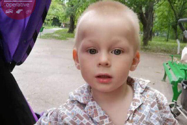 В Киеве пропал 3-летний ребенок: опубликовано фото