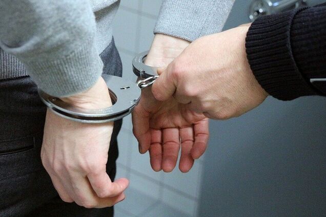 Зберігав для власного вживання: під Дніпром затримали чоловіка з метамфетаміном